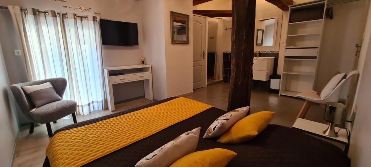 A La Gloriette Bed & Breakfast Neuville-de-Poitou Exterior photo